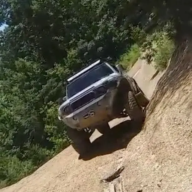 Going up! #FJcruiser #Toyota #Offroad