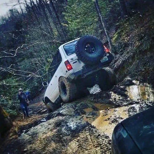Road washed out? No problem! #Incline #4×4 #LandCruiser #RedRiverGorge