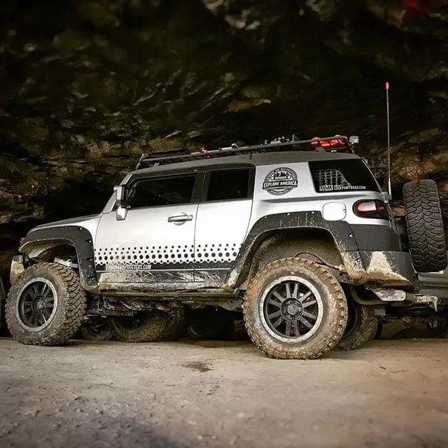 Nothing to see here! Just and FJ in a cave! #FJcruiser #RedRiverGorge #4Wheeling