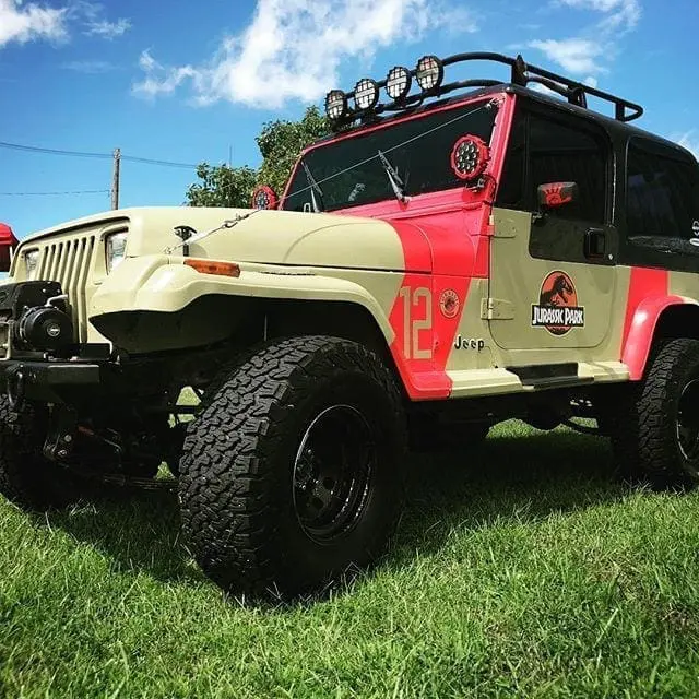 Anyone like Jurassic Park? #Dinosaurs #Jeep #JeepWrangler #JurassicWorld #JurassicPark