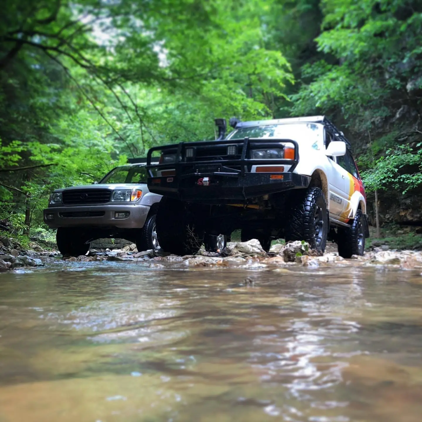 Just an 80 showing a 100 around the woods. Who has plans this 4th of July weekend?
.
.
.
.
#ExploreAmerica #4thOfJuly #IndependenceDay #GetOutdoors #TrailRiding #100Series #80Series #LandCruiser