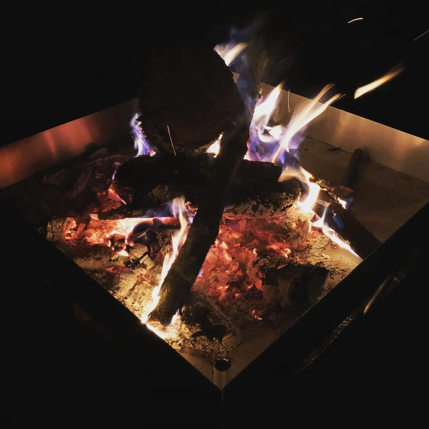 Feels a bit like fall in Kentucky. Who is ready for a camp fire this weekend? 
.
.
.
.
#Campfire #Camping #FirePit #FallIsComing #GetOutdoors #Nature #FireWood