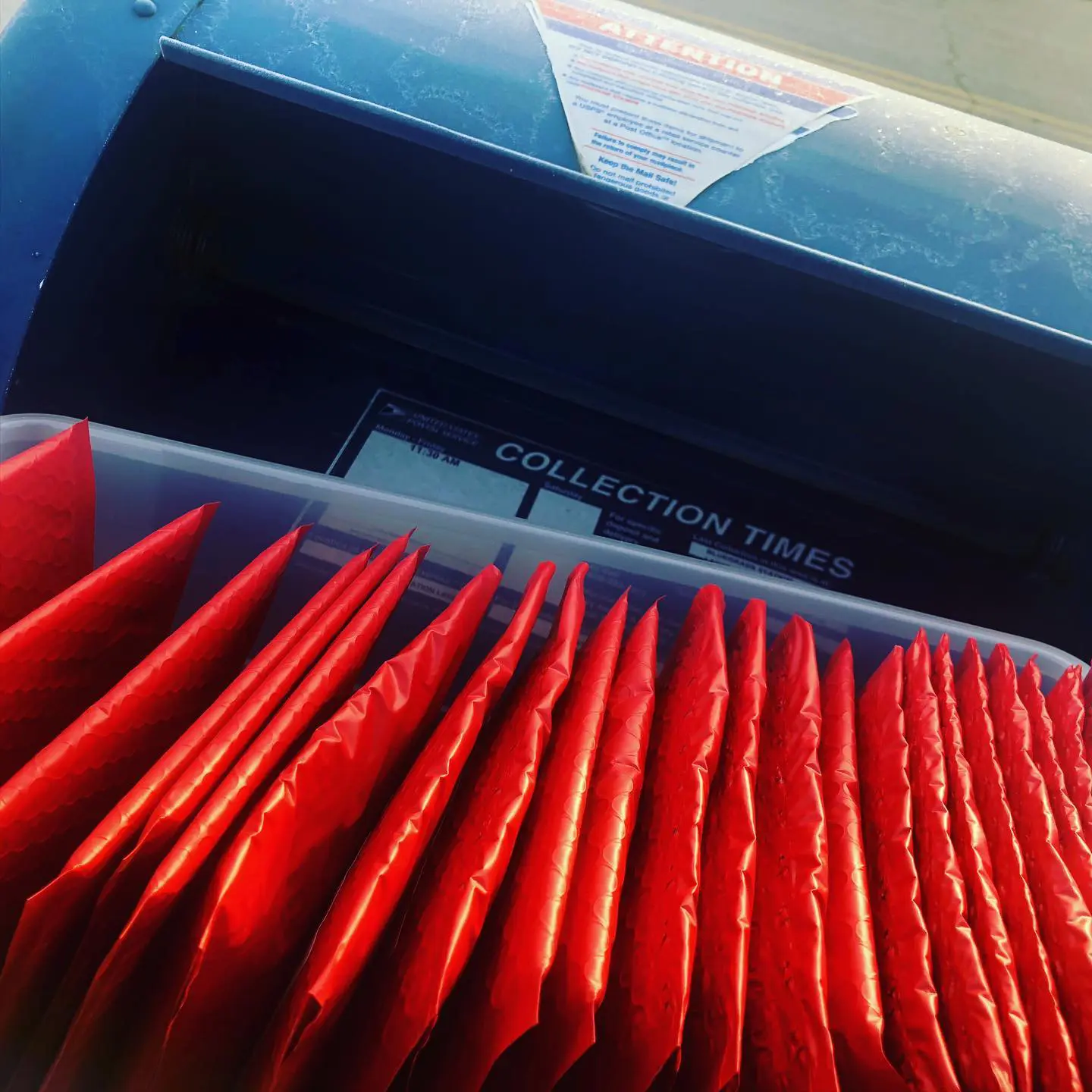 ORNAMENTS AWAY! All shipments are now in the hands of the USPS for delivery!