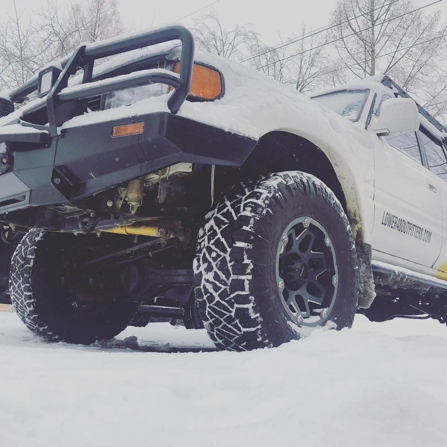 Full Time 4 Wheel Drive! Very helpful in the snow.